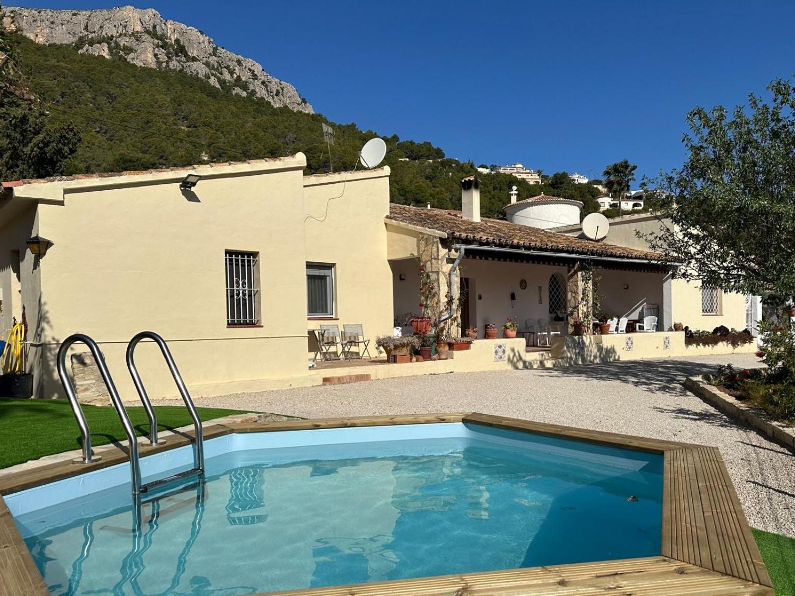 Chalet Cucarres Calp Extérieur photo